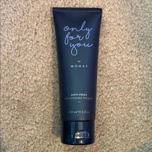 Monat Anti-Frizz Smoothing Primer